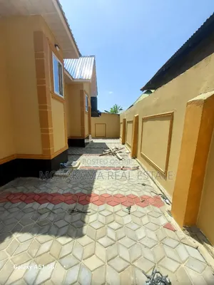 3bdrm House in Mchakama Real Estate, Chamazi for sale
