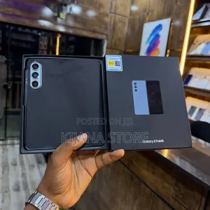 New Samsung Galaxy Z Fold6 256 GB Blue