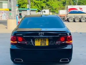 Toyota Crown 2008 Black