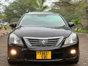 Toyota Crown 2009 Black