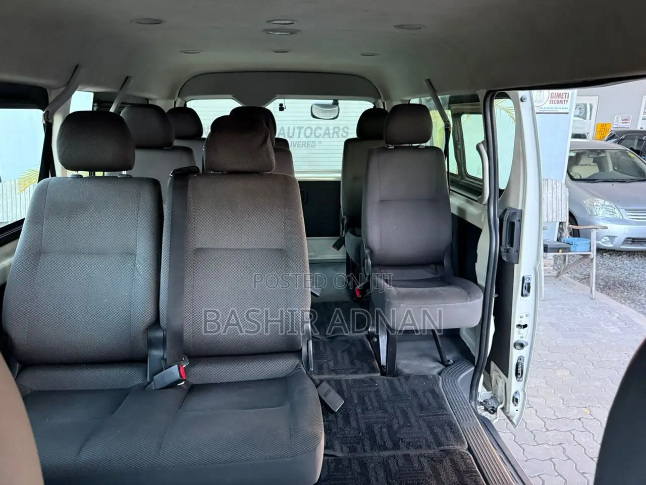 Toyota HiAce 2014 White