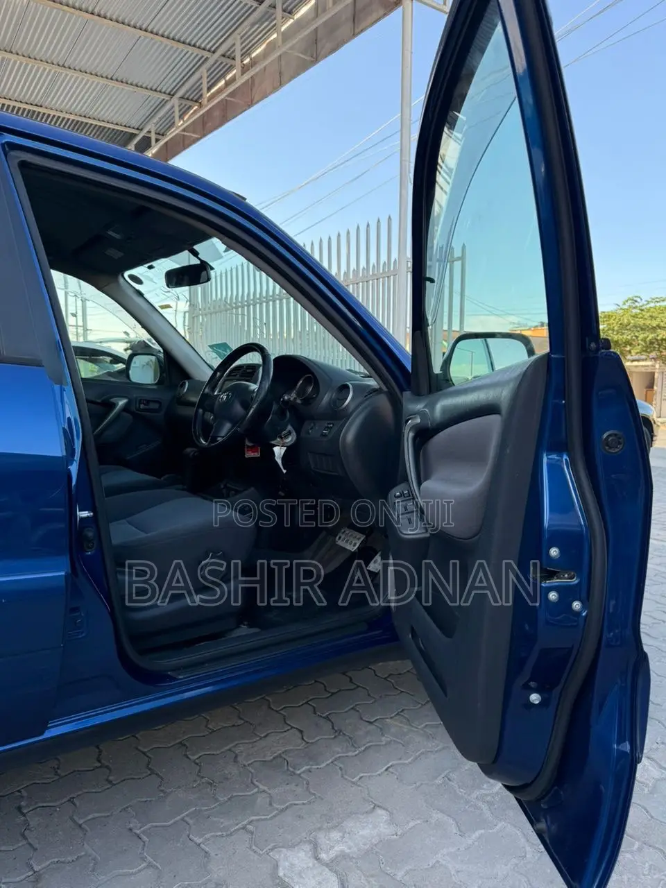 Toyota RAV4 1.8 2005 Blue