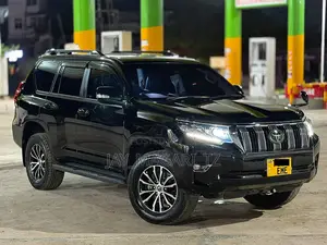 Toyota Land Cruiser Prado 2021 Black