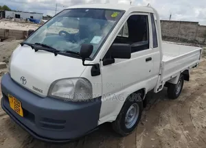 Toyota Townance 2004 White
