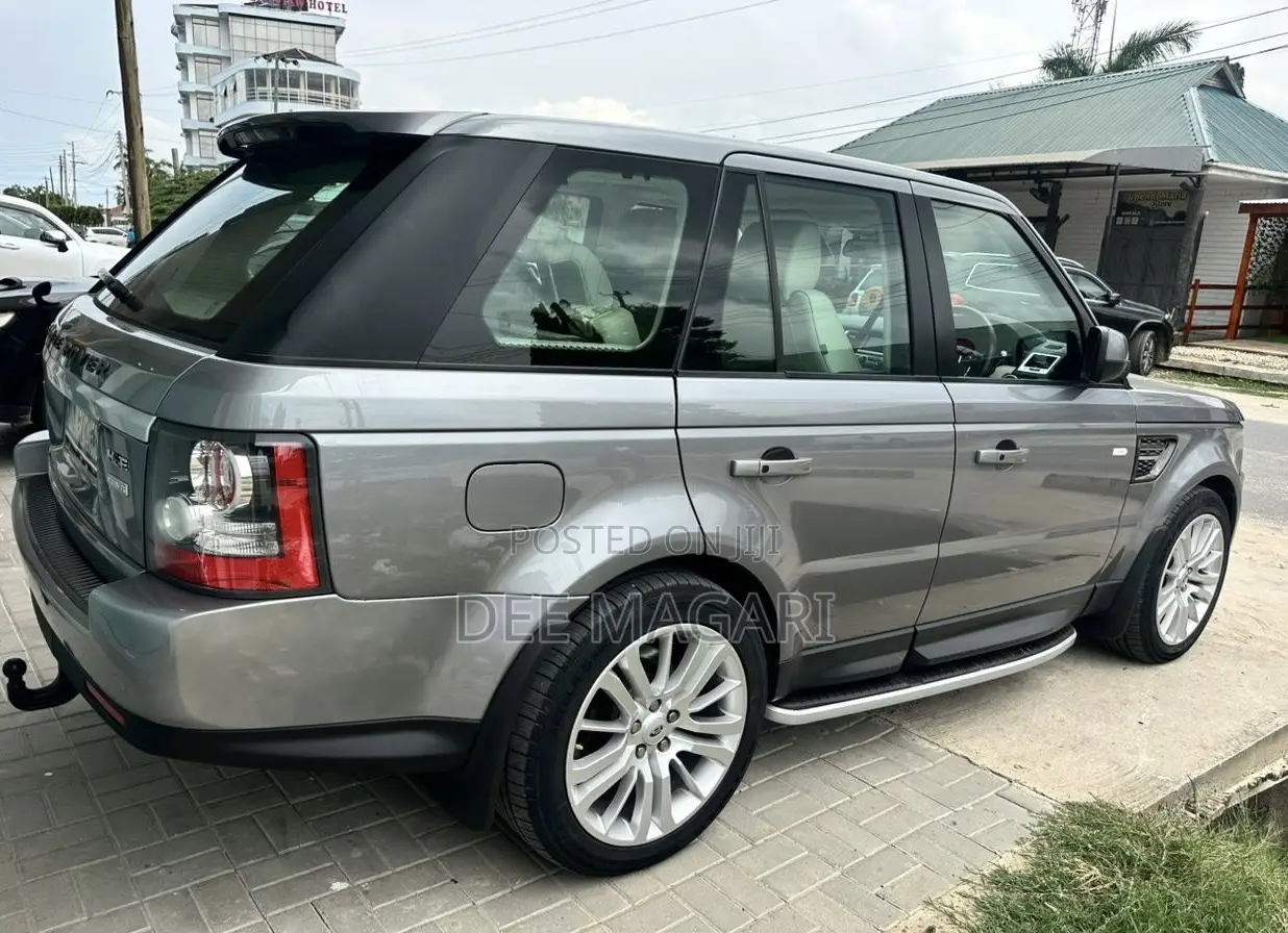 Land Rover Range Rover Sport 2012 Gray