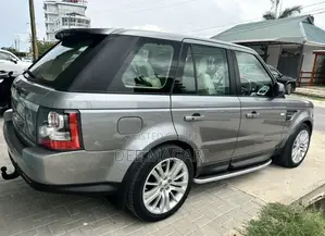 Land Rover Range Rover Sport 2012 Gray
