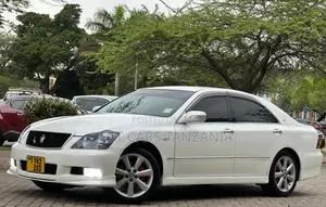 Toyota Crown 2005 White