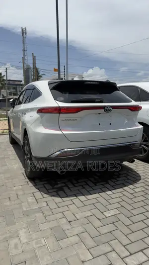 Toyota Harrier 2020 White