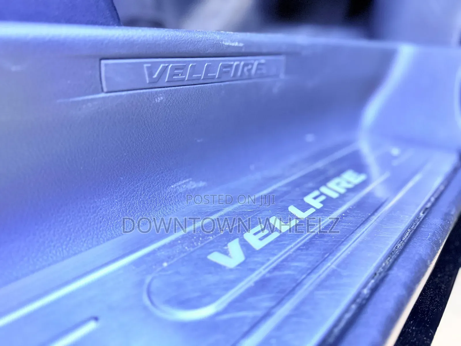 Toyota Vellfire 2010 Black