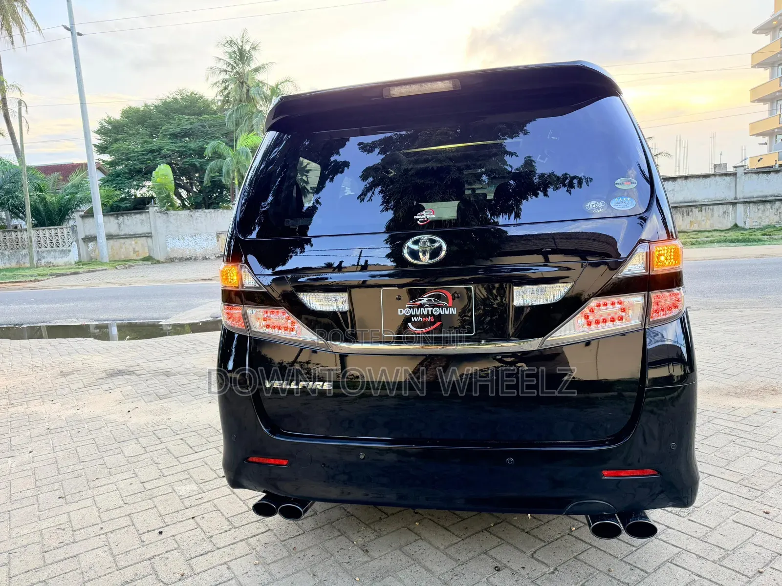 Toyota Vellfire 2010 Black