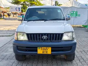 Toyota Land Cruiser Prado 2003 White