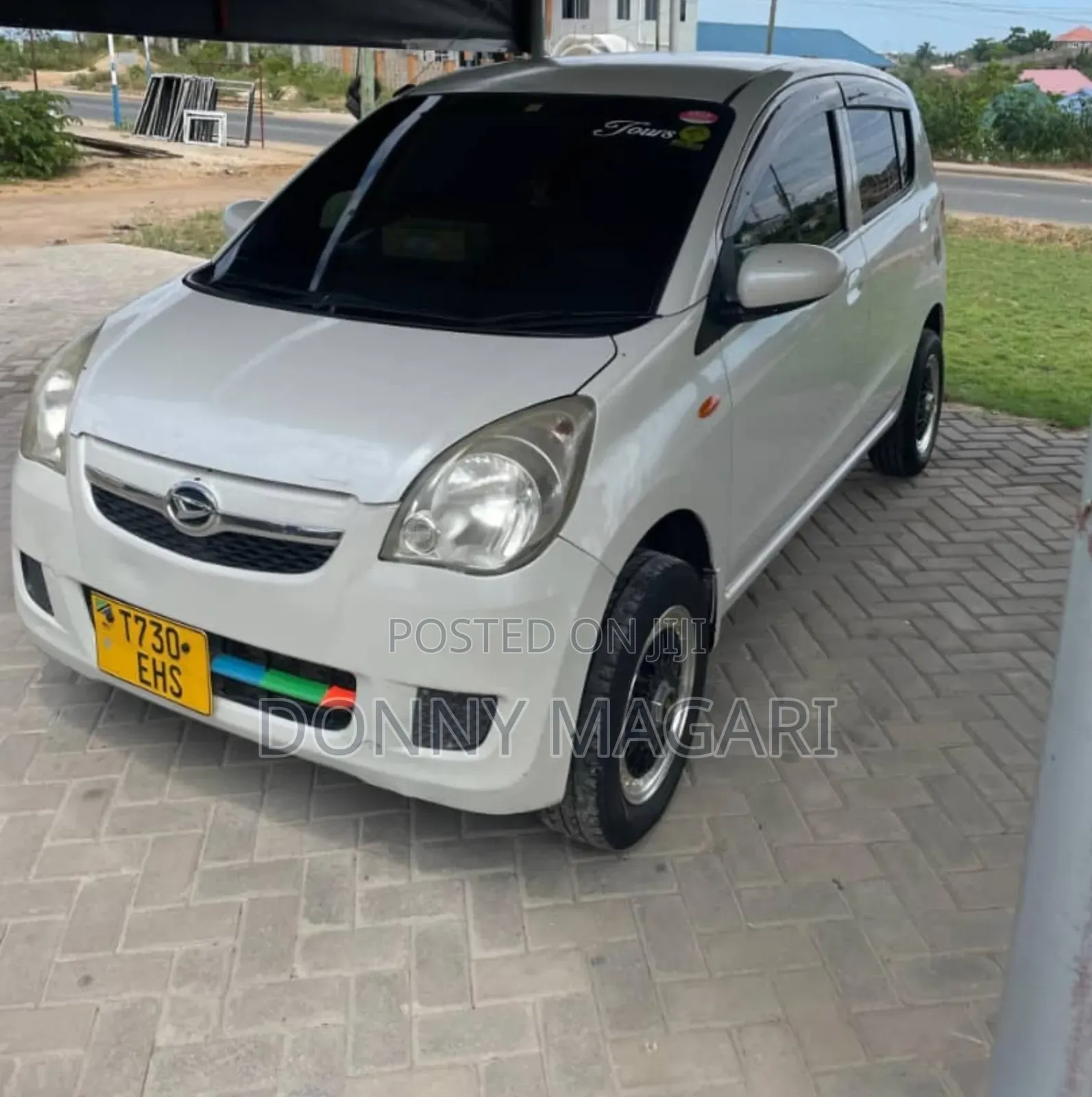 Daihatsu Mira 2005 White