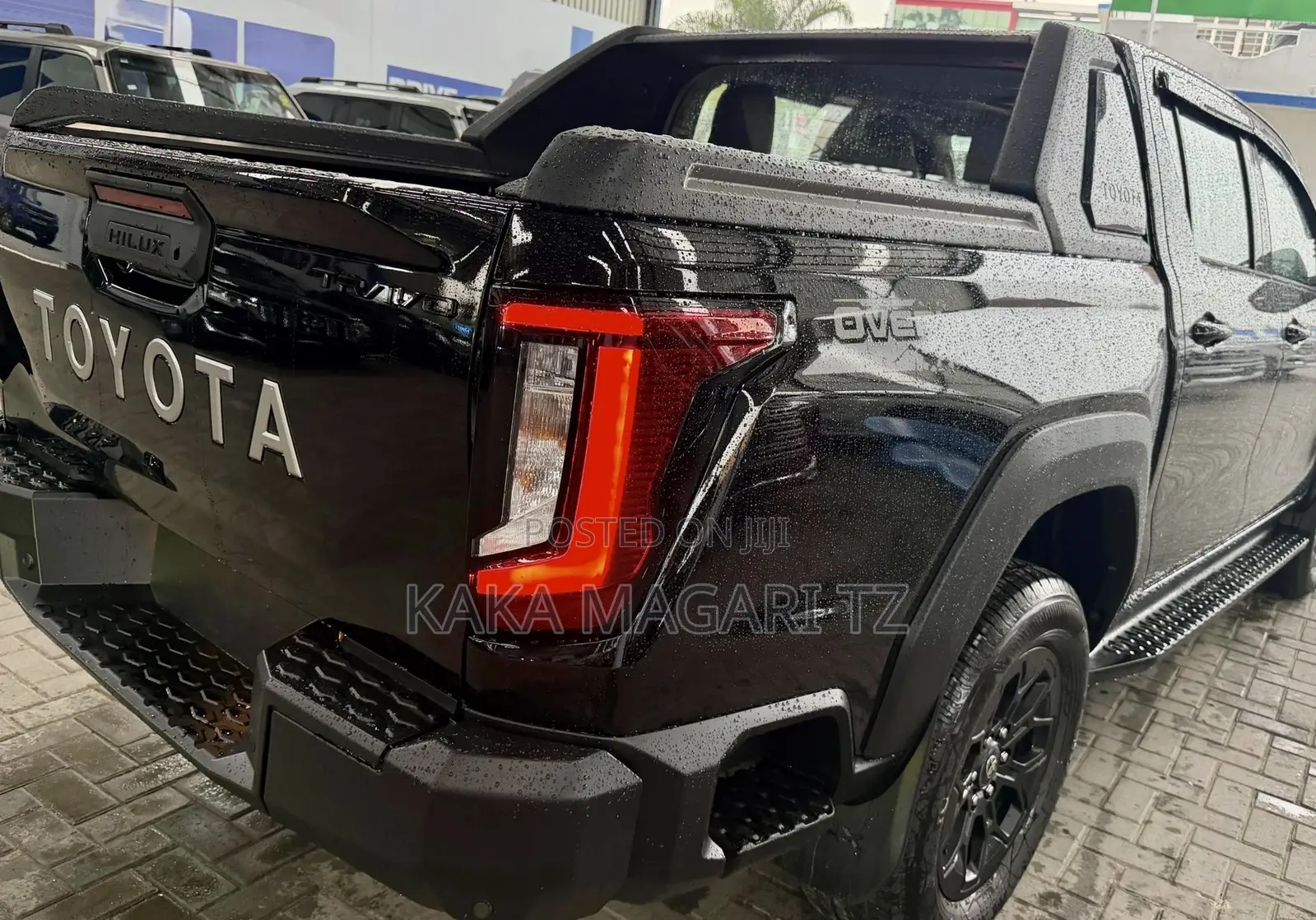 New Toyota Hilux 2025 Black