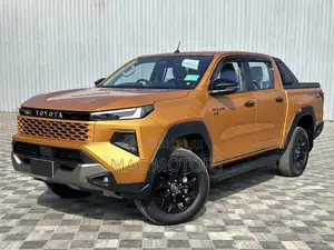 New Toyota Hilux 2025 Orange