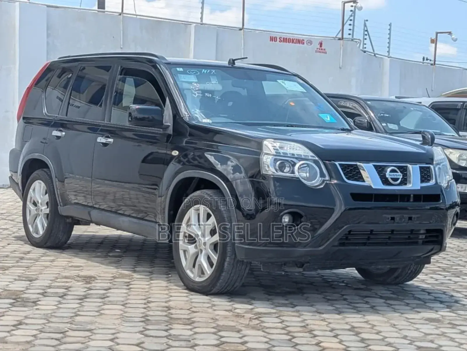 Nissan X-Trail 2.5 Petrol 4x4 SE 2012 Gray