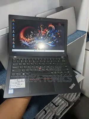 New Laptop Lenovo ThinkPad X280 8GB Intel Core i5 SSD 256GB