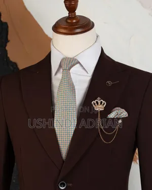 Suti Ya Kiongozi–Leader Suit