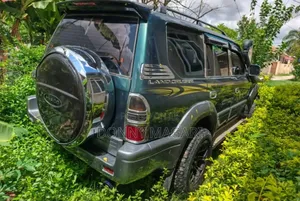 Toyota Land Cruiser Prado 2002 Green