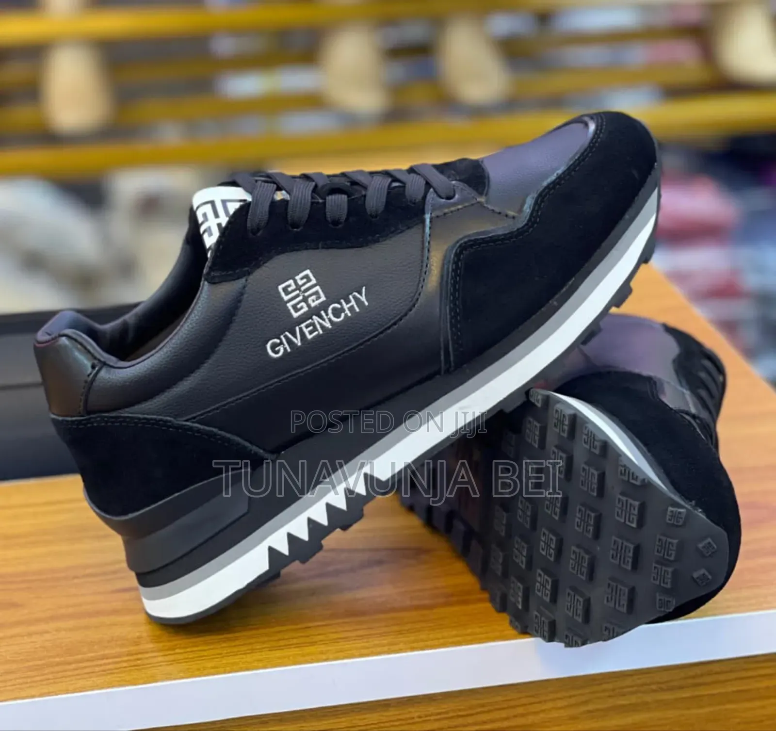 Givenchy Sneakers  Quality