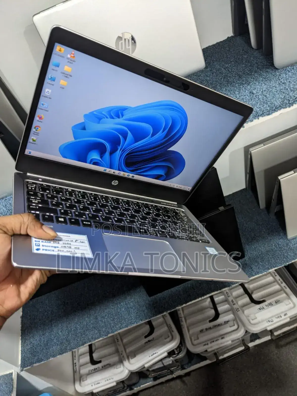 New Laptop HP EliteBook Folio G1 8GB Intel Core i5 SSD 256GB