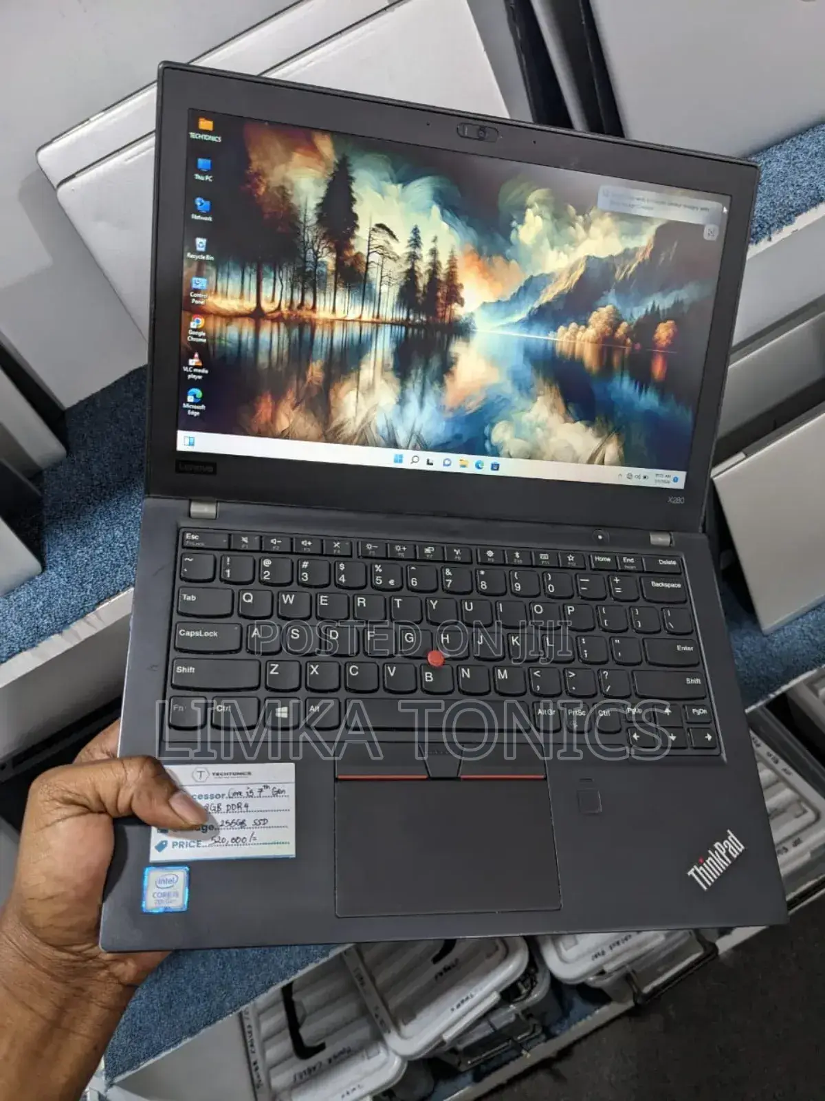New Laptop Lenovo ThinkPad X280 8GB Intel Core i5 SSD 256GB