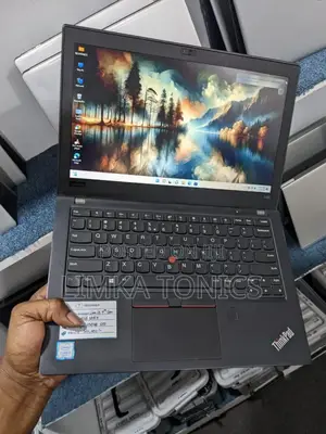 New Laptop Lenovo ThinkPad X280 8GB Intel Core i5 SSD 256GB