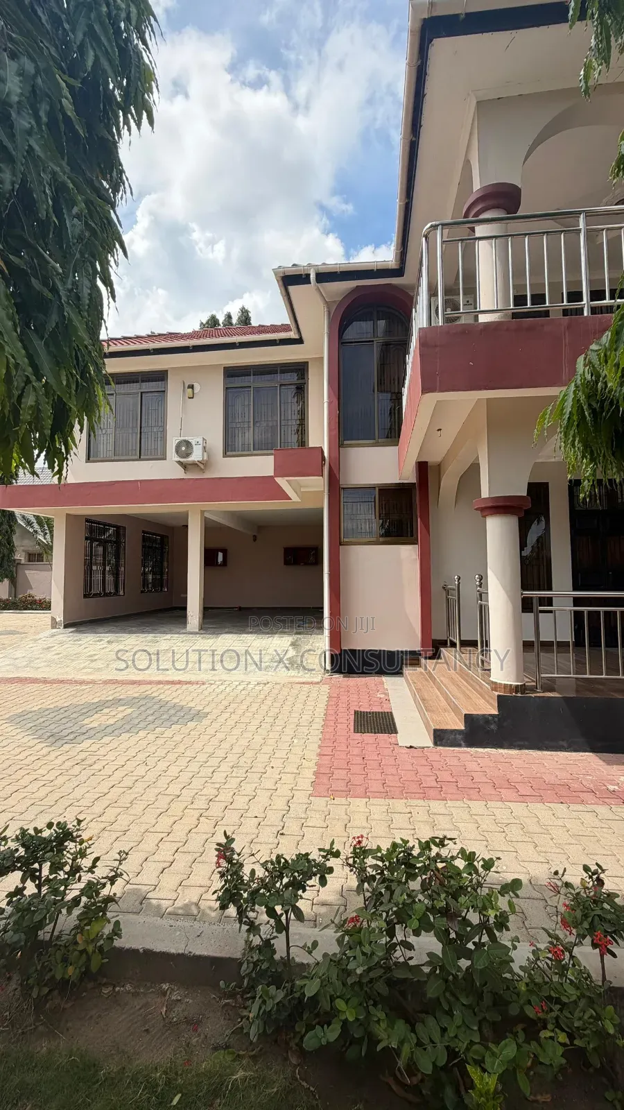 5bdrm Mansion in Mbweni for sale