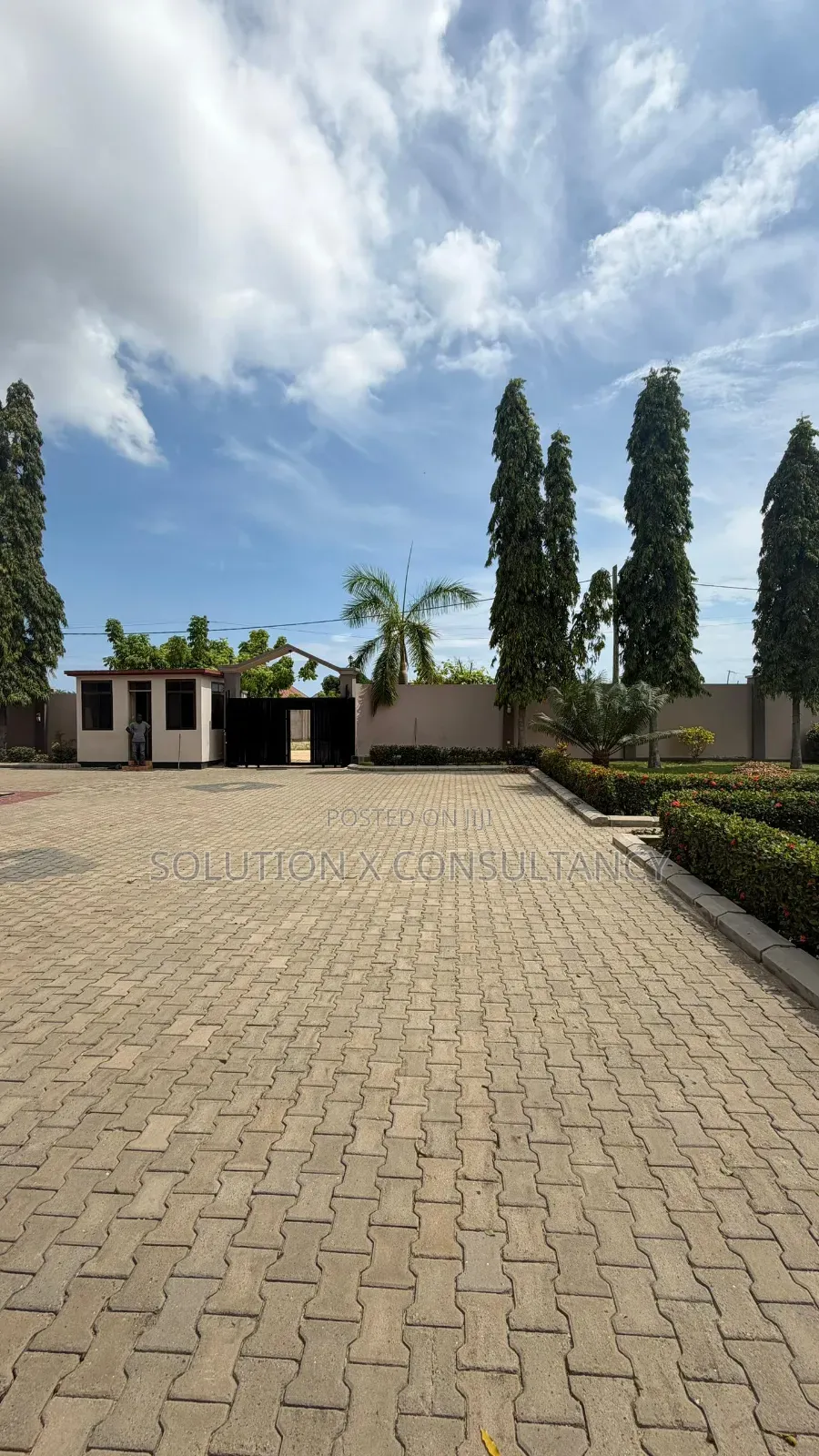 5bdrm Mansion in Mbweni for sale