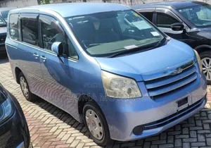 Toyota Noah 2009 Blue