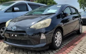 Toyota Aqua 2013 Black