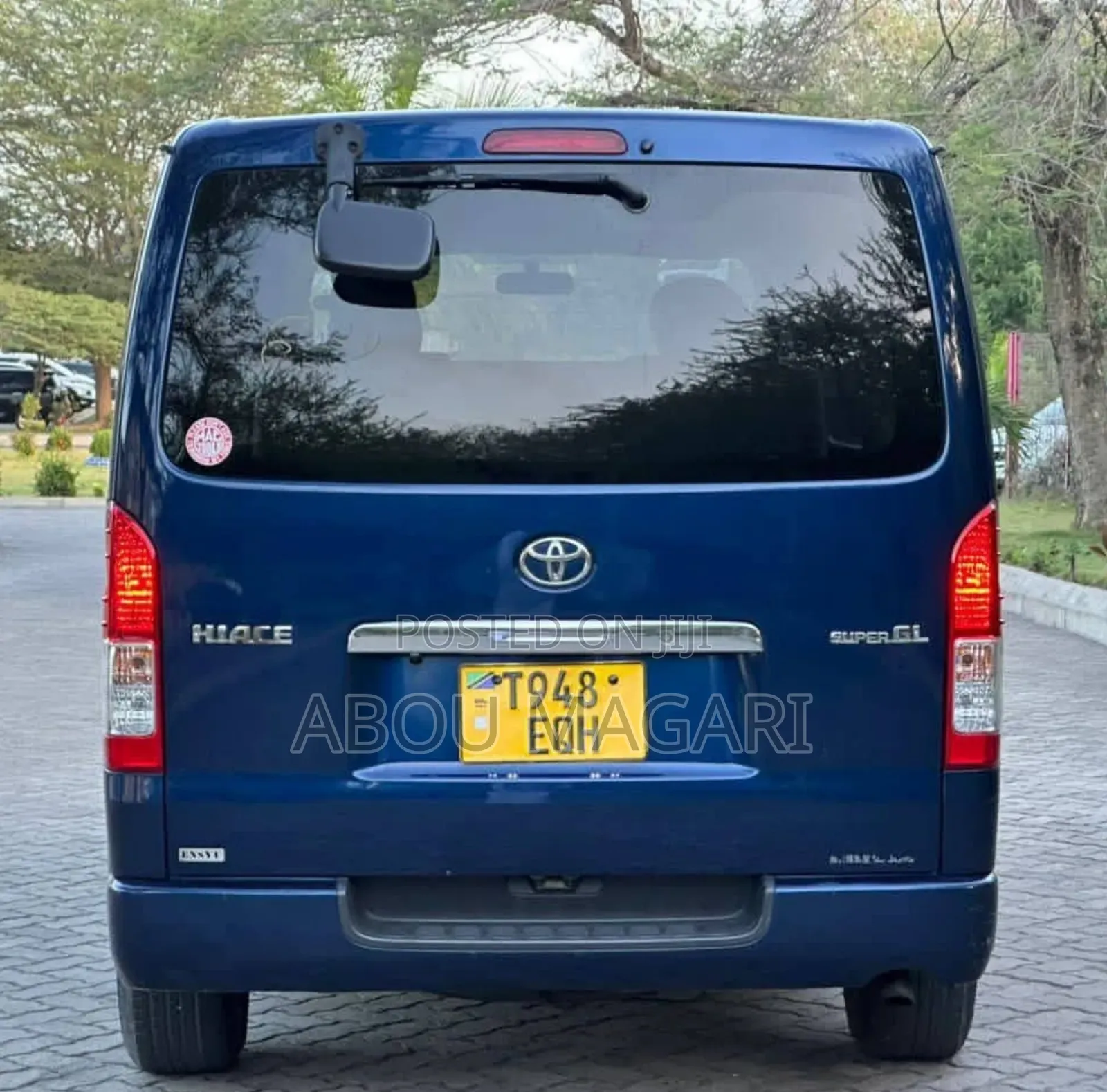Toyota HiAce 2009 Blue