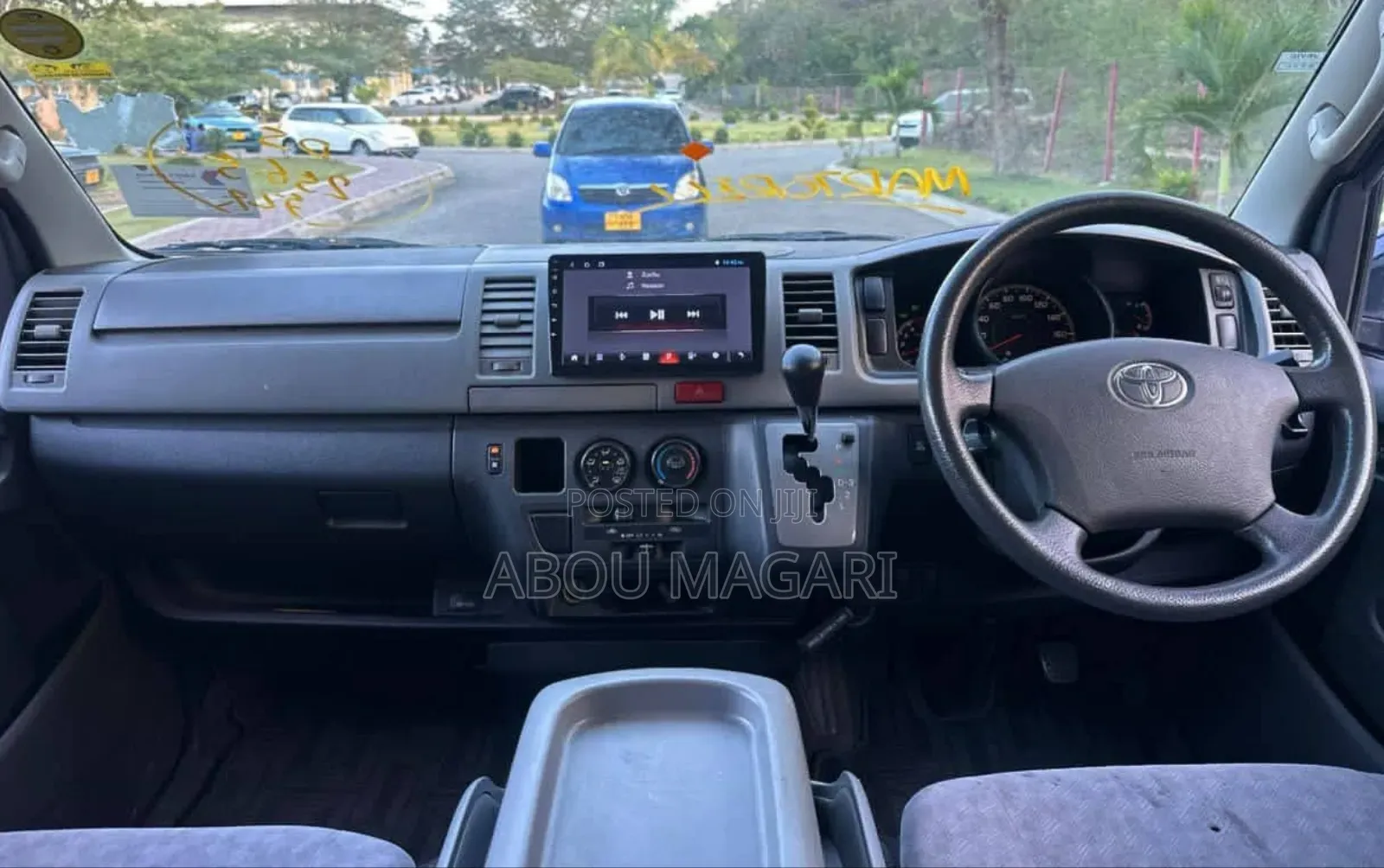 Toyota HiAce 2009 Blue