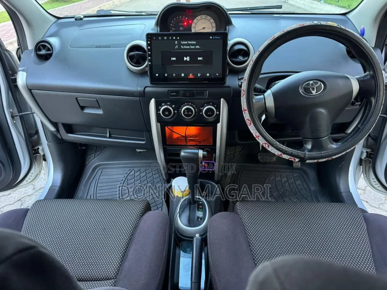 Toyota IST 2005 Silver