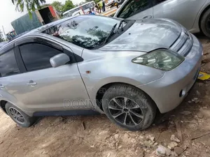 Toyota IST 2005 Silver