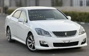 Toyota Crown 2009 Pearl