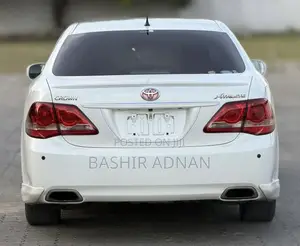 Toyota Crown 2009 Pearl