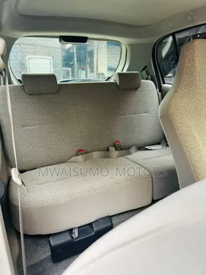 Toyota Passo 2011 Gold