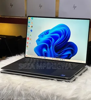 Laptop Dell Precision 5560 16GB Intel Core i7 SSD 512GB