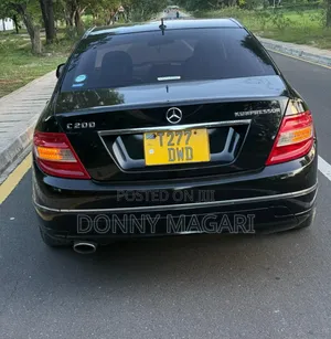 Mercedes-Benz C200 2008 Black