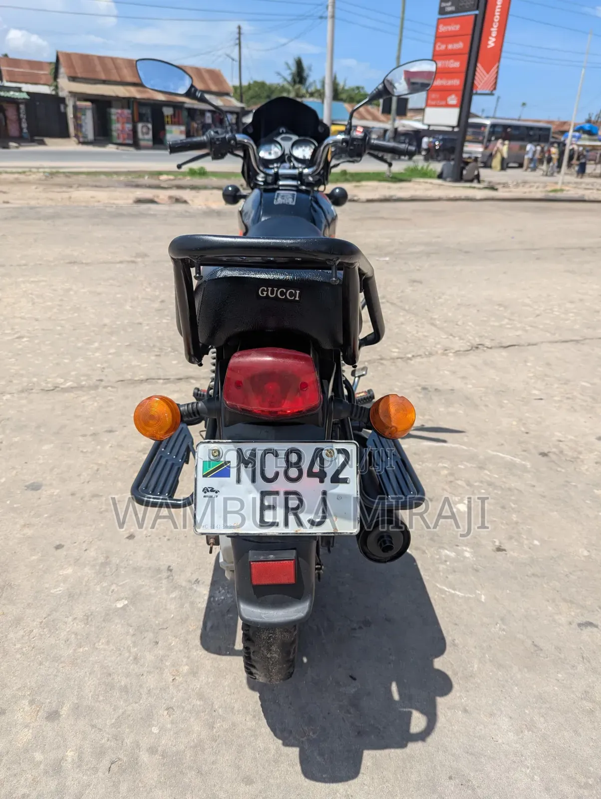 New TVS HLX 125 2025 Black