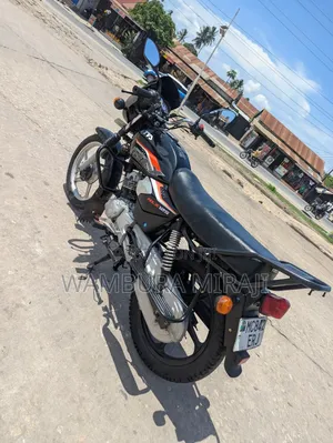 New TVS HLX 125 2025 Black