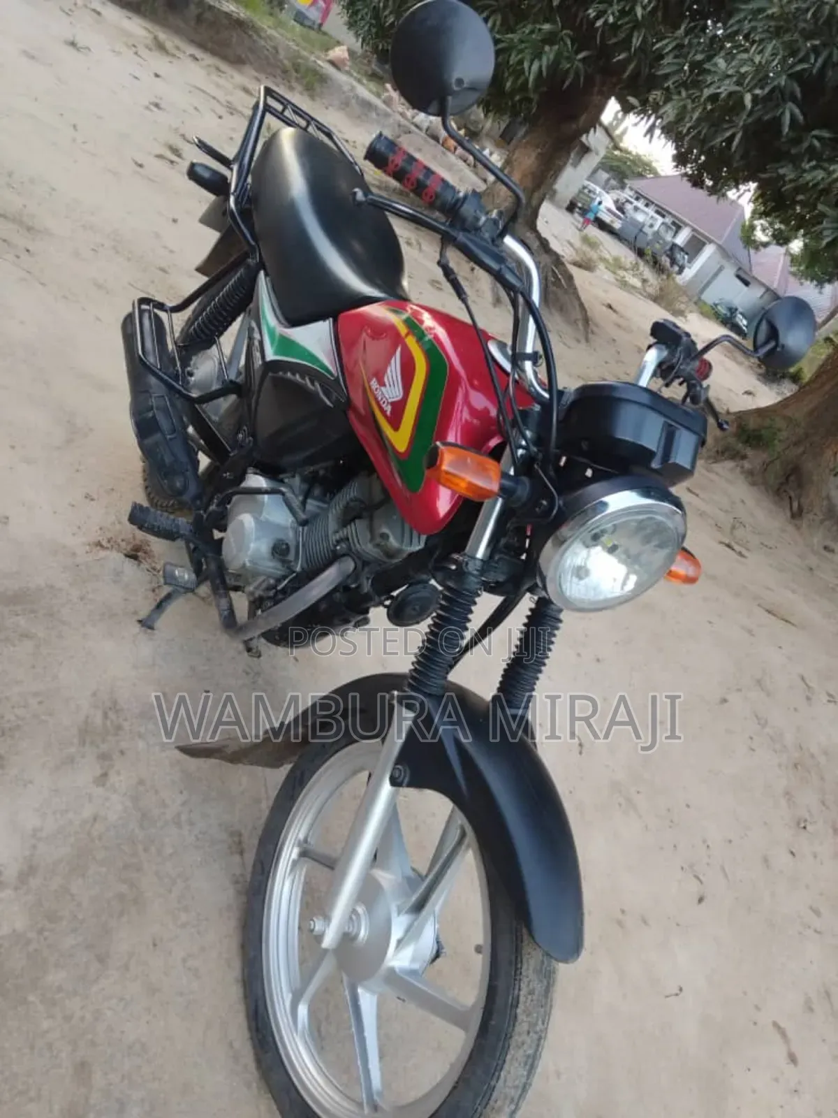 Honda CB 2025 Red