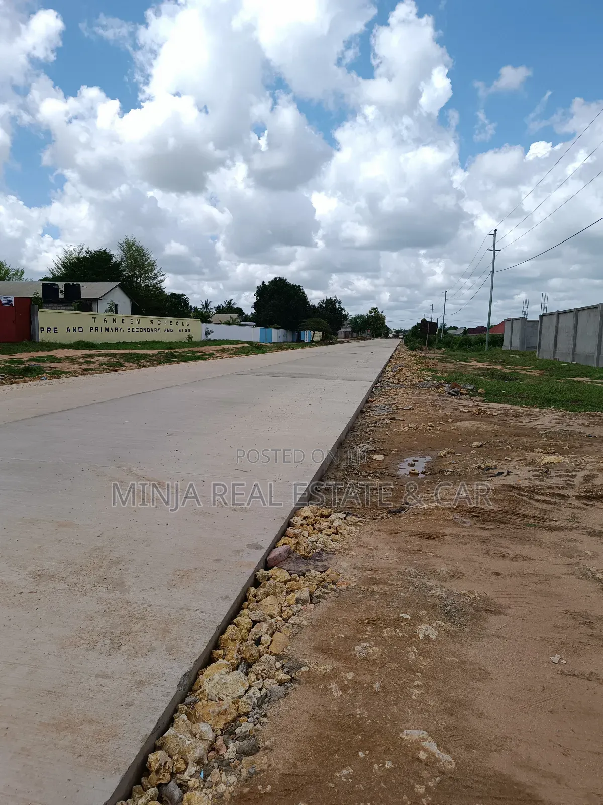 Yard/Warehouse Plot for Sale Toangoma Kigamboni