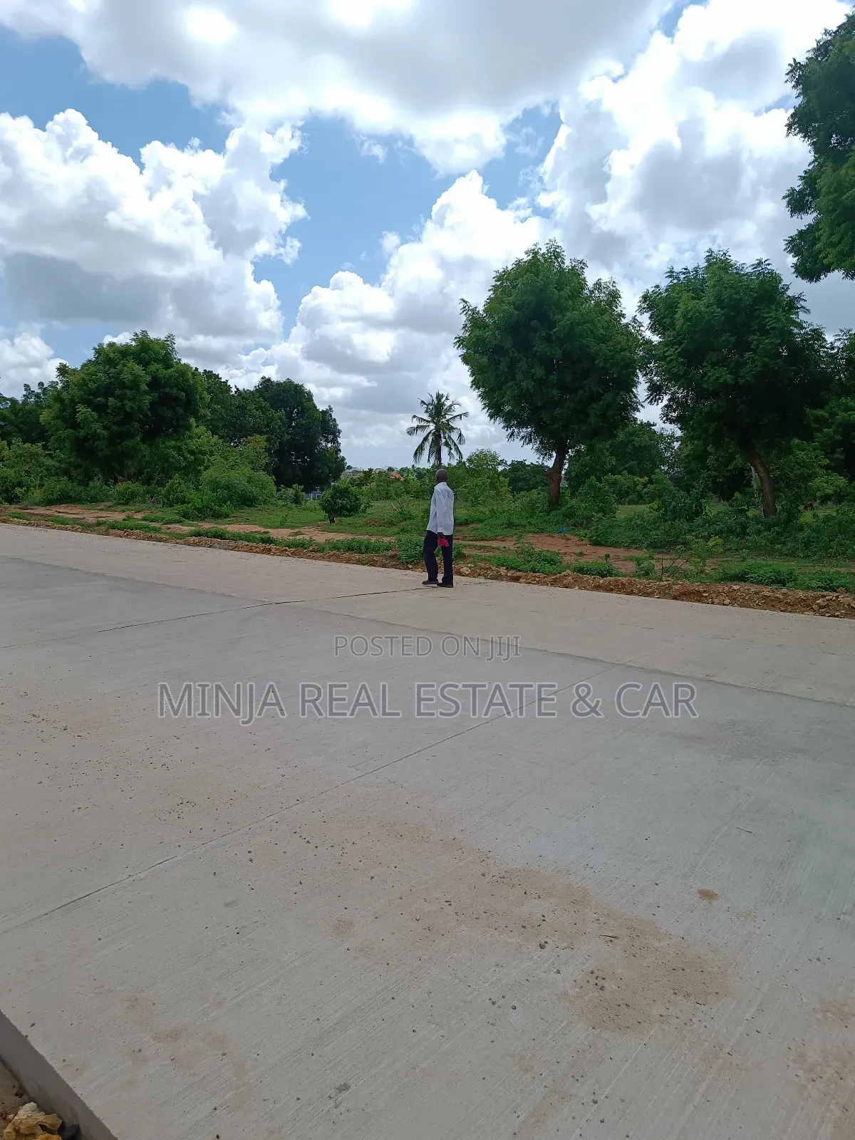 Yard/Warehouse Plot for Sale Toangoma Kigamboni