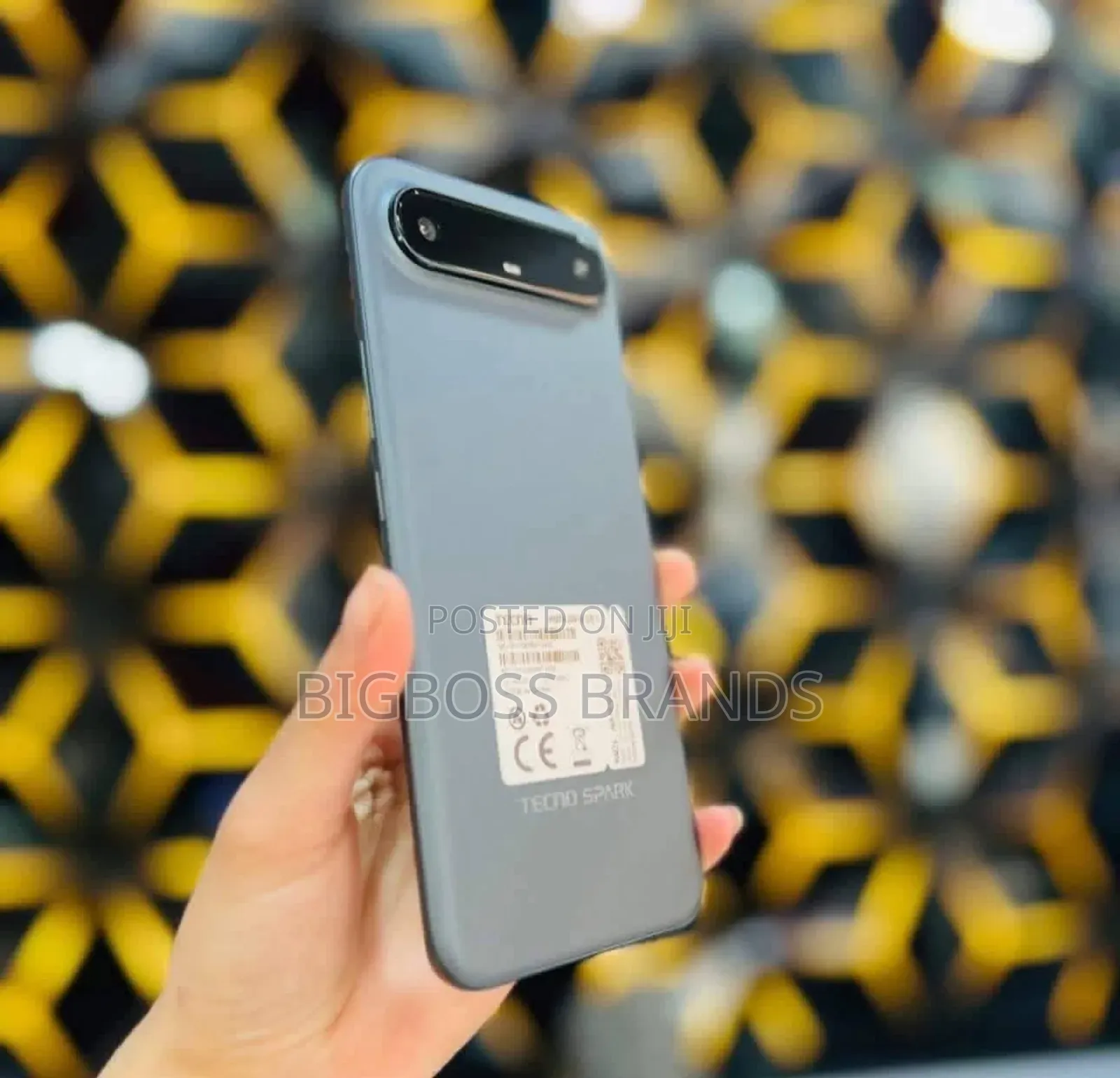 New Tecno Spark Slim 256 GB