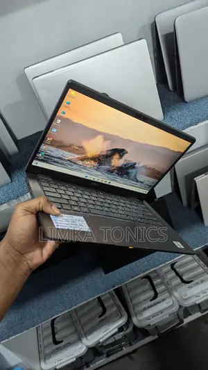 New Laptop Dell 16GB Intel Core i7 SSD 512GB