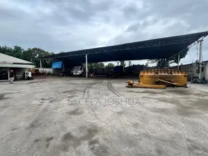 Yard Inauzwa Kurasini