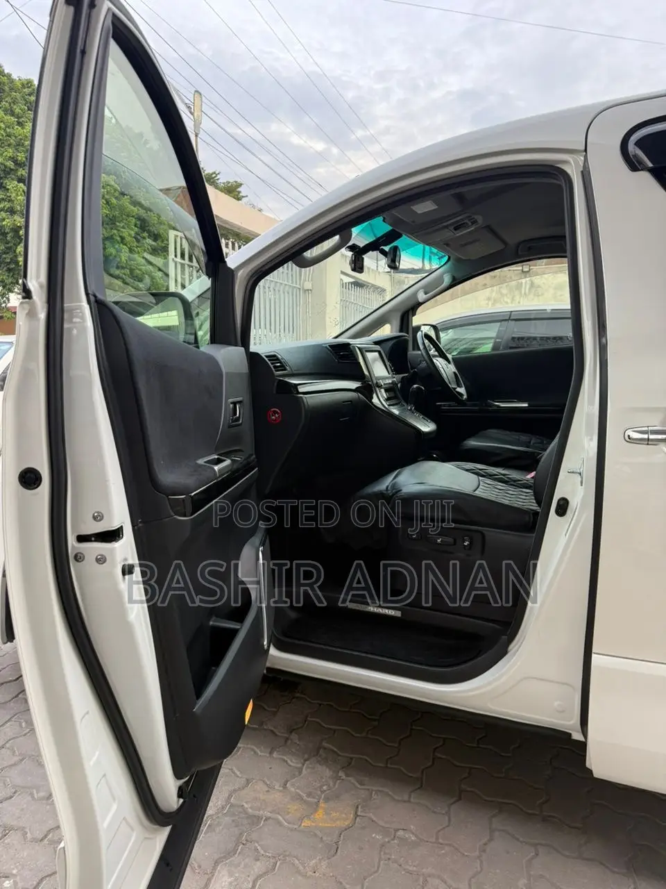 Toyota Alphard 2013 White