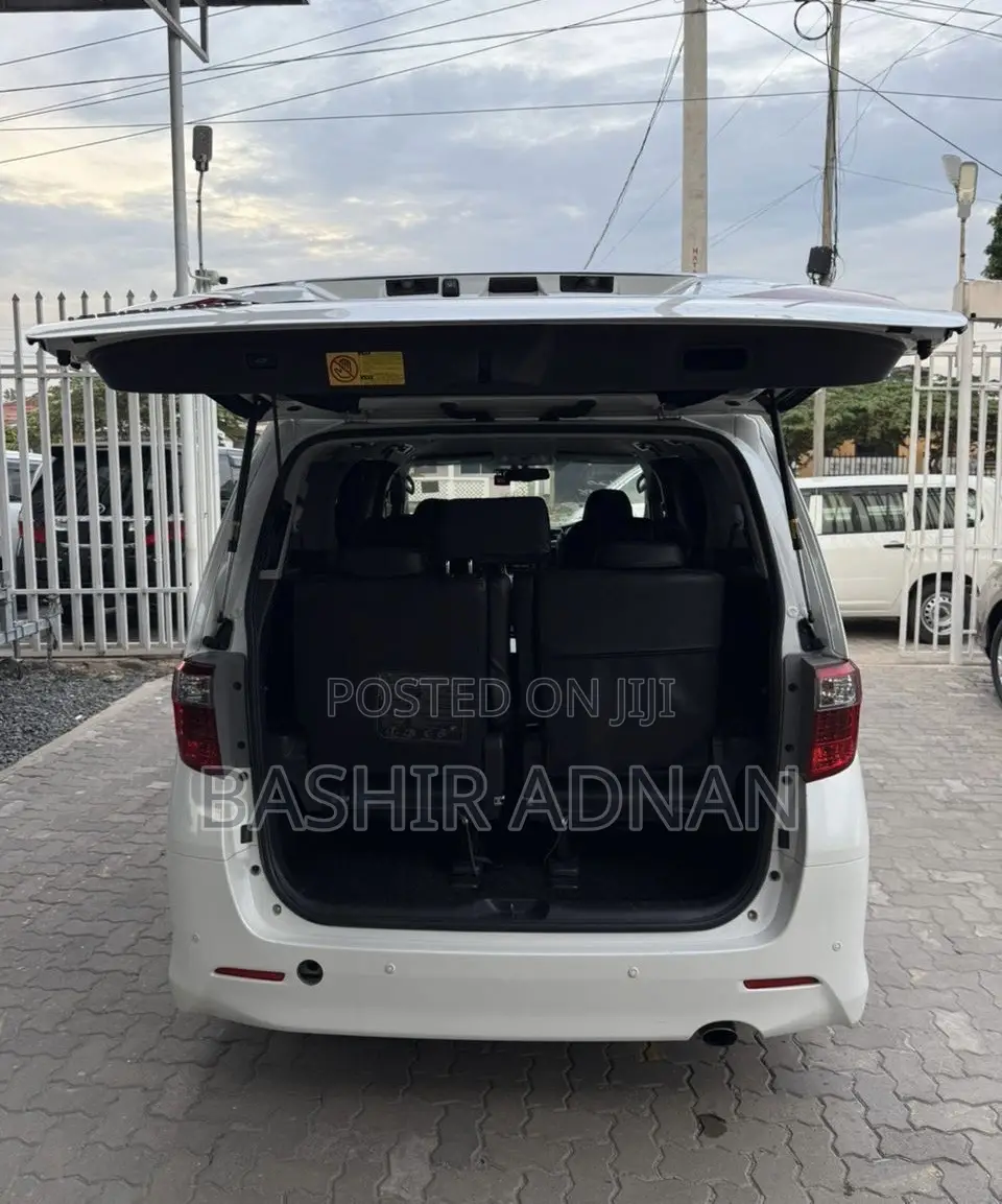 Toyota Alphard 2013 White