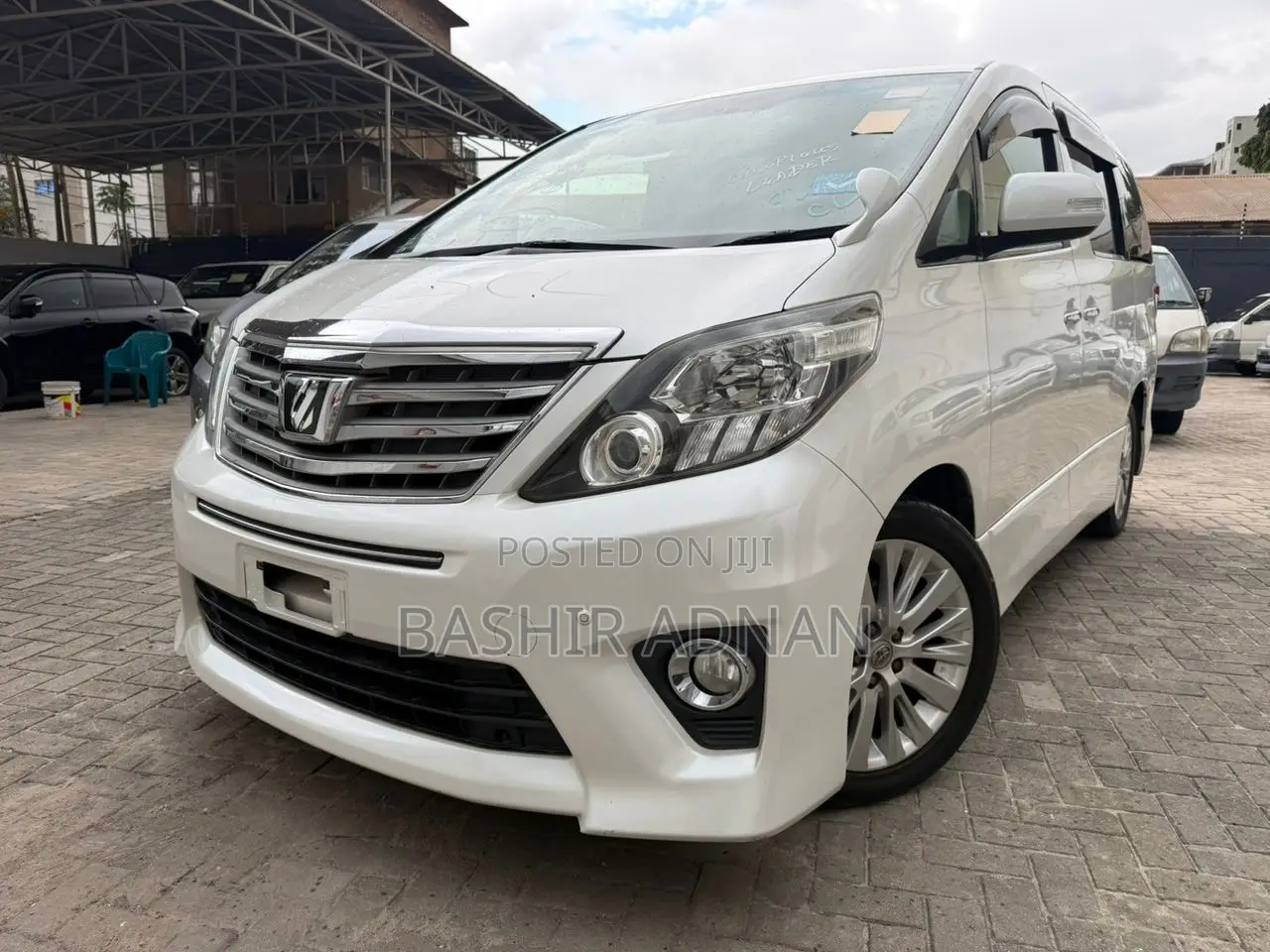 Toyota Alphard 2013 White